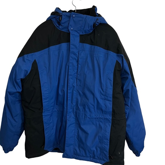 LL BEAN Men's Waterproof “Rugged Ridge Parka”. Color: Navy/blue Size: XXL - Picture 2 of 16